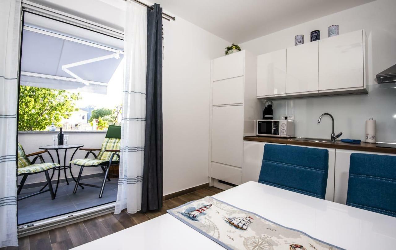 Blue Pearl Apartment Rogoznica  Exterior foto